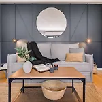 Font - 1 Chambre Et Balcon A Opera