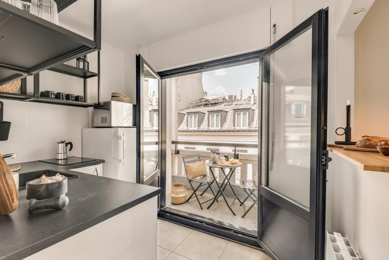 Font - 1 Et Balcon A Opera *